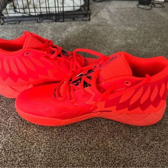 Puma Mens Bright Red Sneakers - Picture 3 of 9